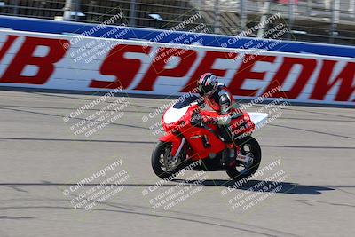media/Aug-27-2022-Fastrack Riders (Sat) [[c588535105]]/Level 1/Session 1 Start Finish/
